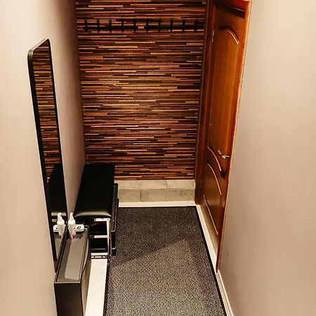 Central - Skolas Str. Parking Nearby 아파트 *