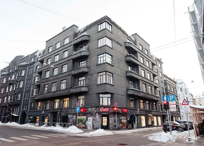 Central - Skolas Str. Parking Nearby リガ